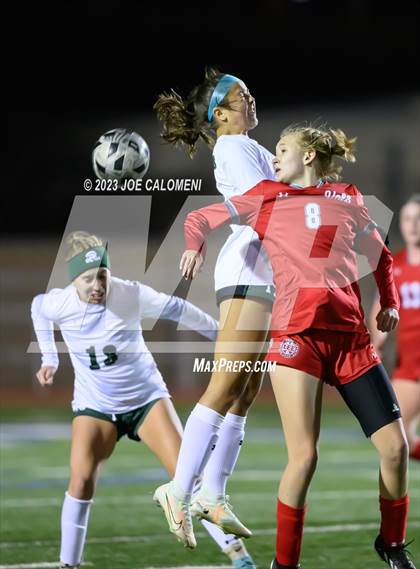 Thumbnail 1 in Lee vs Reagan [Ronald] photogallery.