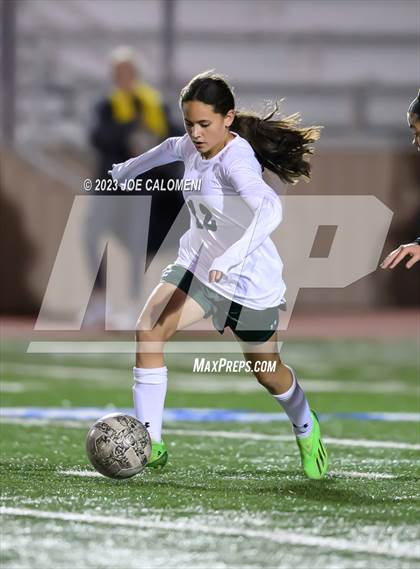 Thumbnail 1 in Lee vs Reagan [Ronald] photogallery.