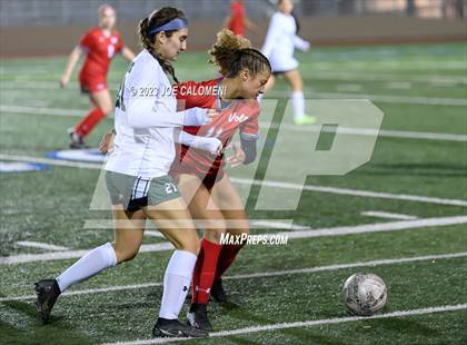 Thumbnail 1 in Lee vs Reagan [Ronald] photogallery.
