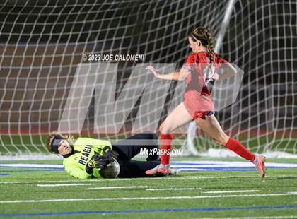 Thumbnail 1 in Lee vs Reagan [Ronald] photogallery.