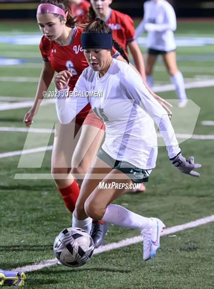 Thumbnail 3 in Lee vs Reagan [Ronald] photogallery.