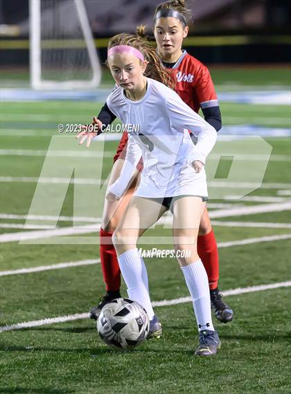 Thumbnail 2 in Lee vs Reagan [Ronald] photogallery.