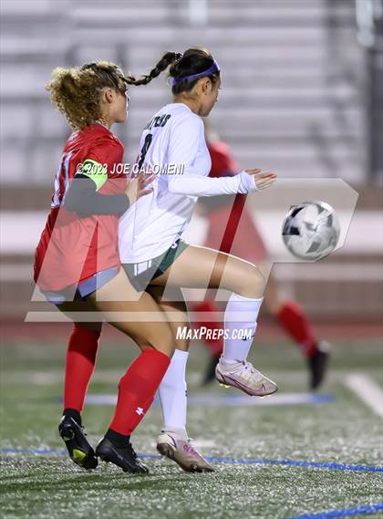 Thumbnail 1 in Lee vs Reagan [Ronald] photogallery.