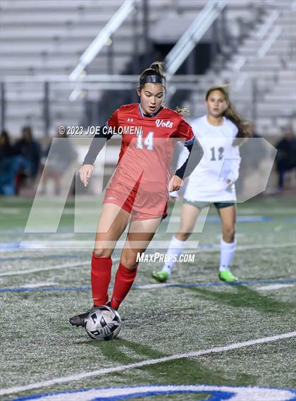 Thumbnail 1 in Lee vs Reagan [Ronald] photogallery.