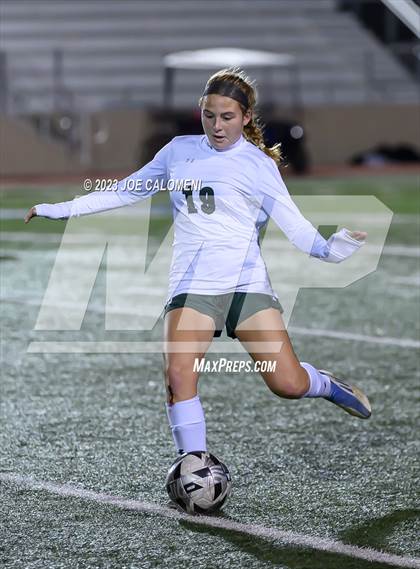 Thumbnail 1 in Lee vs Reagan [Ronald] photogallery.