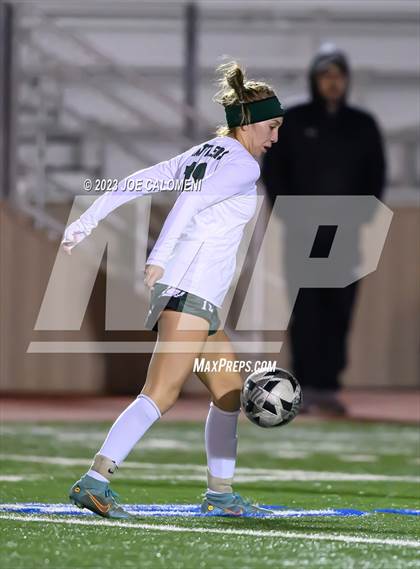 Thumbnail 3 in Lee vs Reagan [Ronald] photogallery.