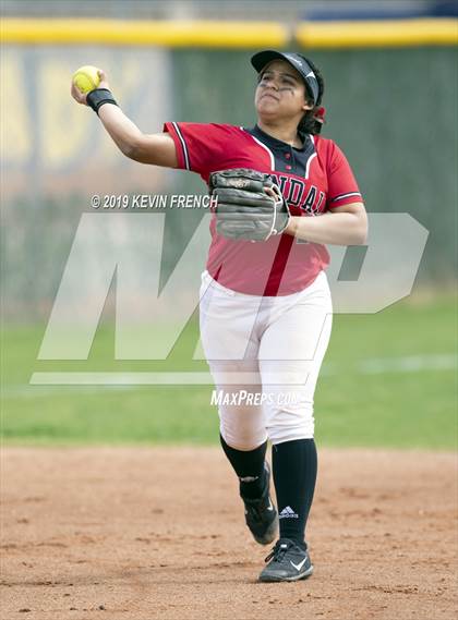 Thumbnail 1 in Arcadia vs. Glendale (Cool Nights Tournament) photogallery.
