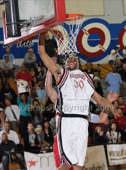 Thumbnail 1 in St. Mary's vs. Salesian (CIF NorCal D4 Final) photogallery.