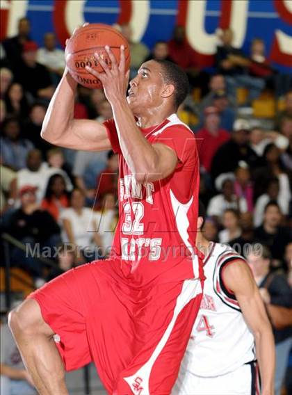 Thumbnail 1 in St. Mary's vs. Salesian (CIF NorCal D4 Final) photogallery.
