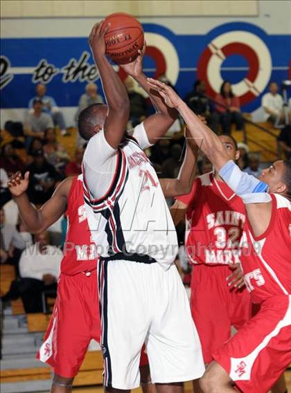 Thumbnail 2 in St. Mary's vs. Salesian (CIF NorCal D4 Final) photogallery.