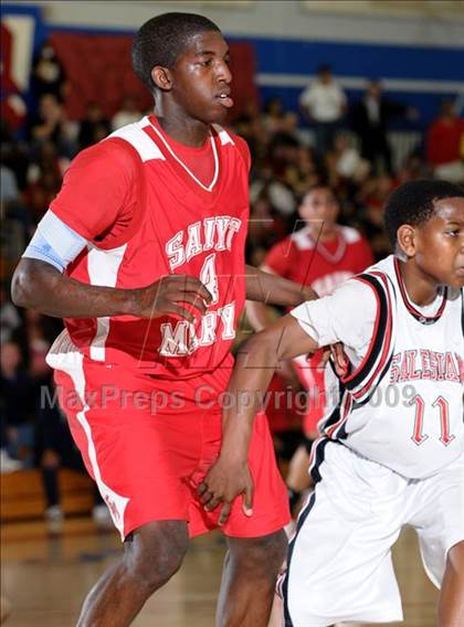 Thumbnail 1 in St. Mary's vs. Salesian (CIF NorCal D4 Final) photogallery.
