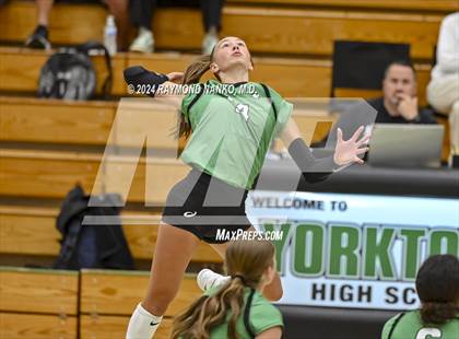 Thumbnail 1 in Carroll @ Yorktown  photogallery.
