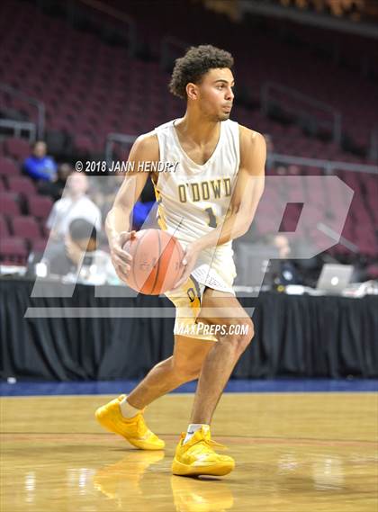 Thumbnail 1 in Bishop O'Dowd vs. Constitution (Tarkanian Classic) photogallery.