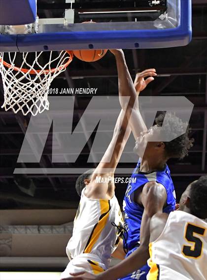 Thumbnail 1 in Bishop O'Dowd vs. Constitution (Tarkanian Classic) photogallery.