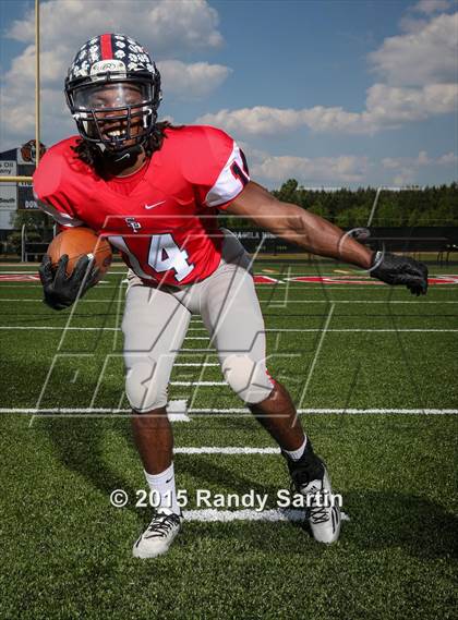 Thumbnail 1 in South Panola (2015 Preseason Top 25 Photo Shoot) photogallery.