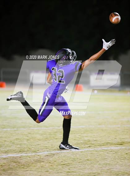 Thumbnail 2 in Marcos de Niza @ Northwest Christian (AIA 4A Play-In) photogallery.