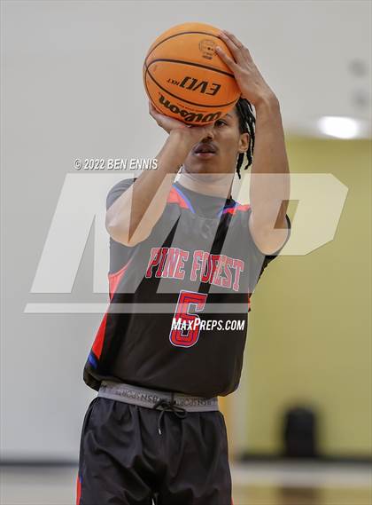 Thumbnail 3 in Pine Forest vs Upson-Lee (Chuck Miller Classic) photogallery.