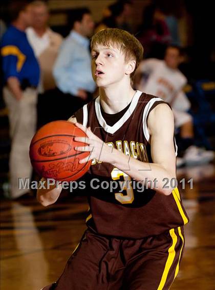Thumbnail 2 in Roger Bacon vs. Newport Central Catholic photogallery.