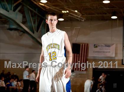 Thumbnail 3 in Roger Bacon vs. Newport Central Catholic photogallery.
