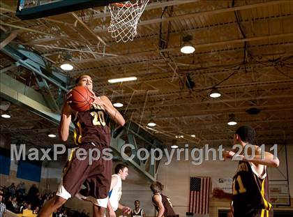 Thumbnail 3 in Roger Bacon vs. Newport Central Catholic photogallery.