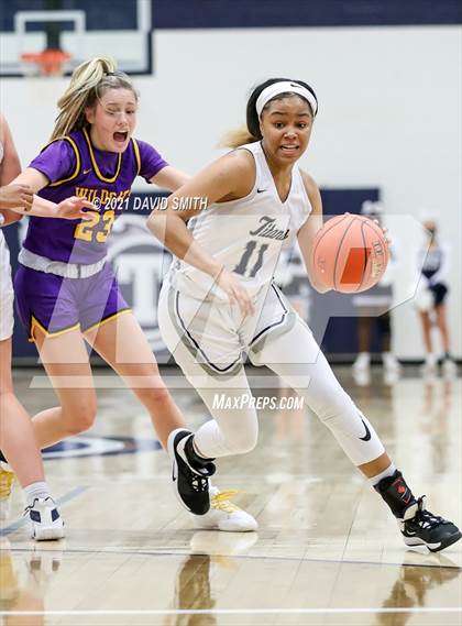 Thumbnail 3 in Blue Springs @ Lee's Summit West (MSHSAA Class 6 Sectional) photogallery.