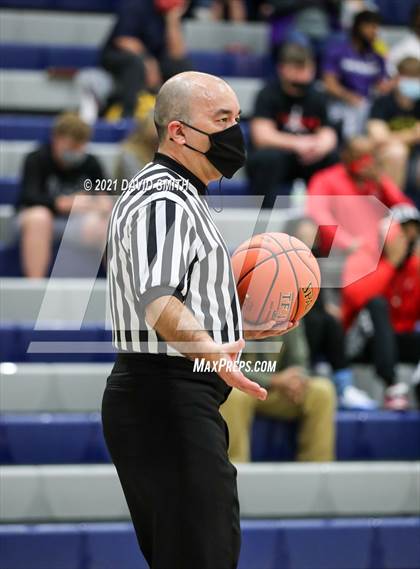 Thumbnail 2 in Blue Springs @ Lee's Summit West (MSHSAA Class 6 Sectional) photogallery.