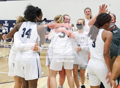 Thumbnail 3 in Blue Springs @ Lee's Summit West (MSHSAA Class 6 Sectional) photogallery.