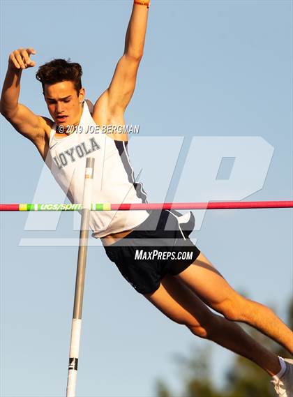 Thumbnail 2 in CIF State Track and Field Championships (Boys Pole Vault - Day 1) photogallery.