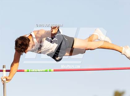 Thumbnail 2 in CIF State Track and Field Championships (Boys Pole Vault - Day 1) photogallery.