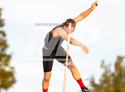 Thumbnail 2 in CIF State Track and Field Championships (Boys Pole Vault - Day 1) photogallery.