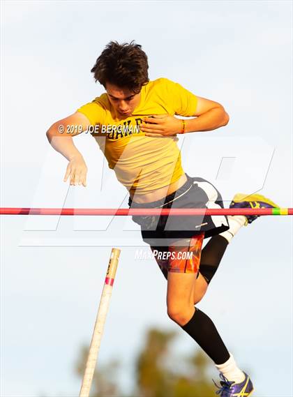 Thumbnail 3 in CIF State Track and Field Championships (Boys Pole Vault - Day 1) photogallery.