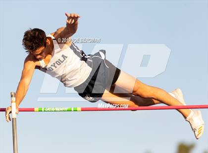 Thumbnail 3 in CIF State Track and Field Championships (Boys Pole Vault - Day 1) photogallery.