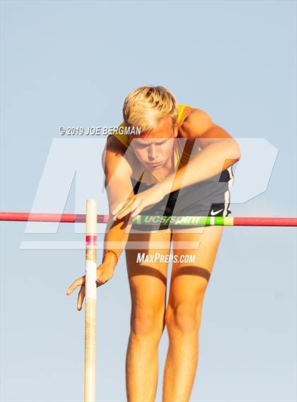 Thumbnail 3 in CIF State Track and Field Championships (Boys Pole Vault - Day 1) photogallery.