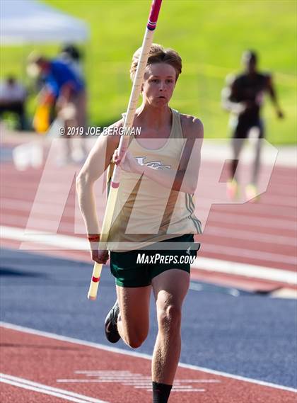 Thumbnail 3 in CIF State Track and Field Championships (Boys Pole Vault - Day 1) photogallery.