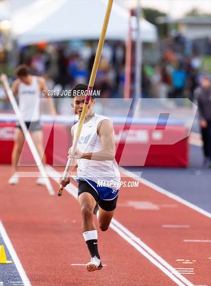 Thumbnail 3 in CIF State Track and Field Championships (Boys Pole Vault - Day 1) photogallery.