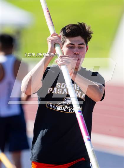 Thumbnail 1 in CIF State Track and Field Championships (Boys Pole Vault - Day 1) photogallery.