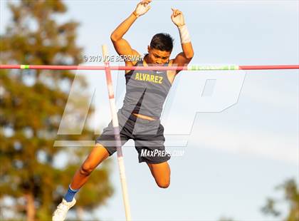 Thumbnail 1 in CIF State Track and Field Championships (Boys Pole Vault - Day 1) photogallery.