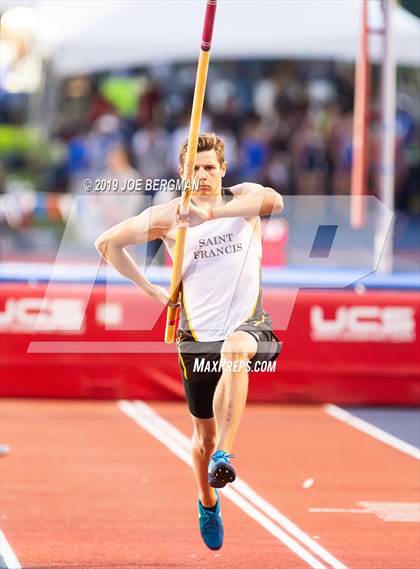 Thumbnail 2 in CIF State Track and Field Championships (Boys Pole Vault - Day 1) photogallery.