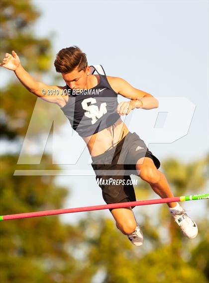 Thumbnail 3 in CIF State Track and Field Championships (Boys Pole Vault - Day 1) photogallery.