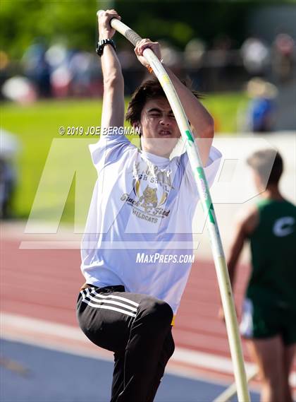 Thumbnail 2 in CIF State Track and Field Championships (Boys Pole Vault - Day 1) photogallery.