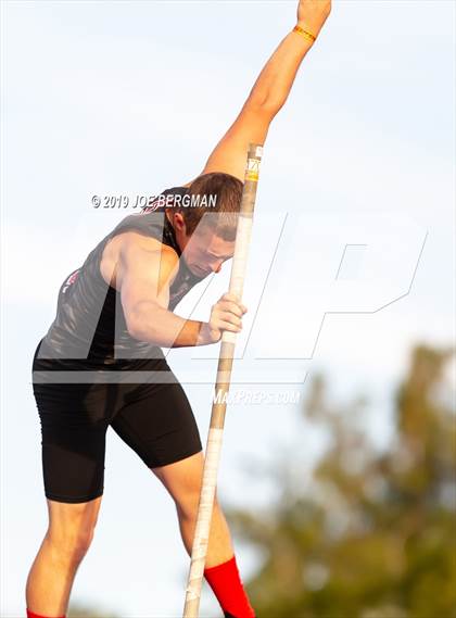 Thumbnail 3 in CIF State Track and Field Championships (Boys Pole Vault - Day 1) photogallery.
