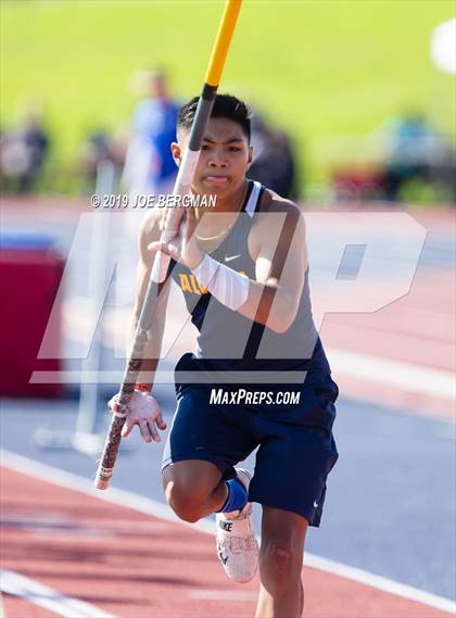 Thumbnail 2 in CIF State Track and Field Championships (Boys Pole Vault - Day 1) photogallery.