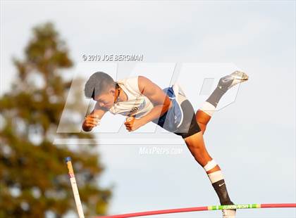 Thumbnail 2 in CIF State Track and Field Championships (Boys Pole Vault - Day 1) photogallery.