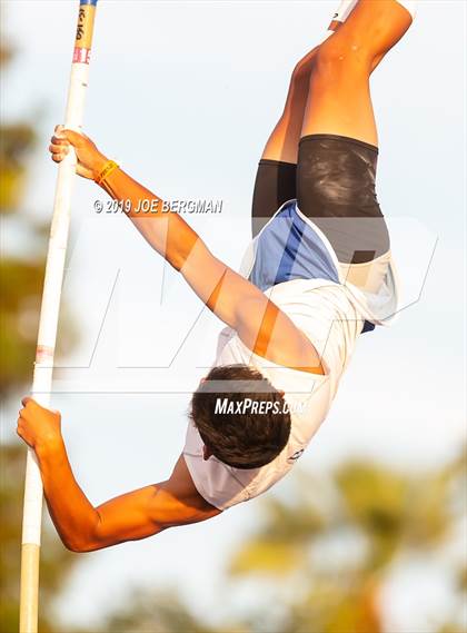 Thumbnail 3 in CIF State Track and Field Championships (Boys Pole Vault - Day 1) photogallery.