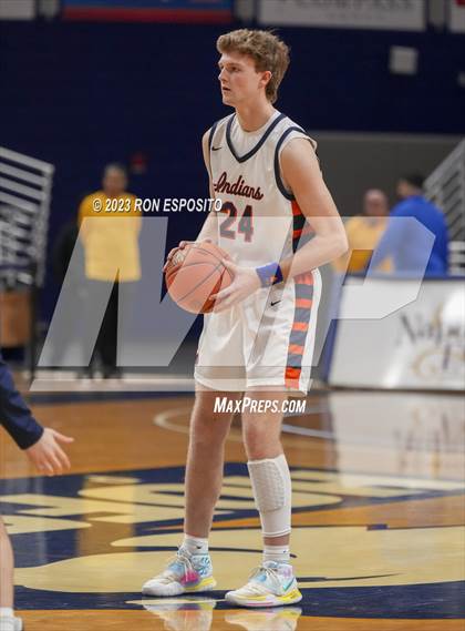 Thumbnail 2 in South Side vs Manhasset (NYSPHSAA Section 8 Class A Final) photogallery.