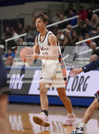 Thumbnail 1 in South Side vs Manhasset (NYSPHSAA Section 8 Class A Final) photogallery.