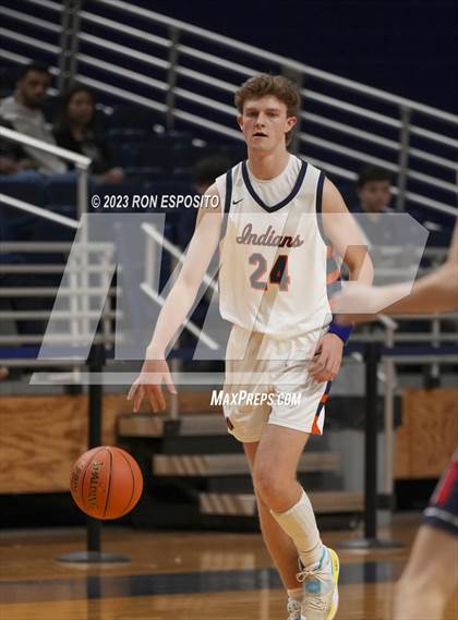 Thumbnail 1 in South Side vs Manhasset (NYSPHSAA Section 8 Class A Final) photogallery.