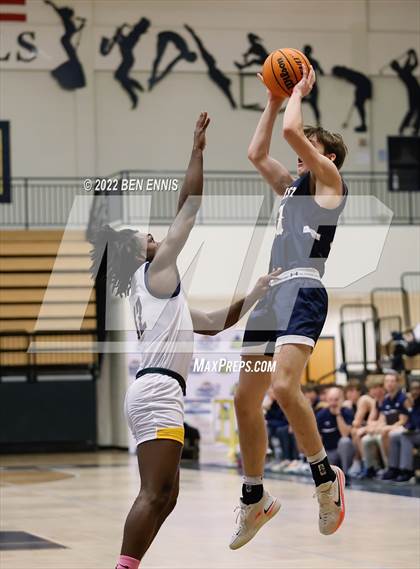 Thumbnail 3 in Marist vs Eagle's Landing (Lemon Street Classic) photogallery.