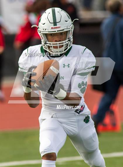 Thumbnail 2 in Woodson vs. Wilson (DCIAA Final) photogallery.