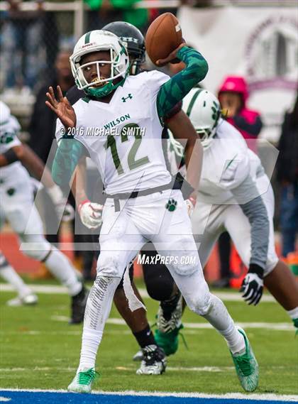 Thumbnail 3 in Woodson vs. Wilson (DCIAA Final) photogallery.